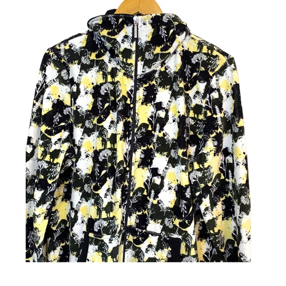So soft Black/pale yello/white splotchy zippered jacket by esmara. - Picture 8 of 11